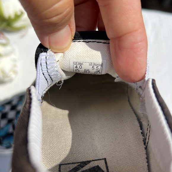 VANS BUTTERFLY CHECKERED SLIP-ON TRUE WHITE SIZE M 4. F 5.5 - Picture 7 of 16